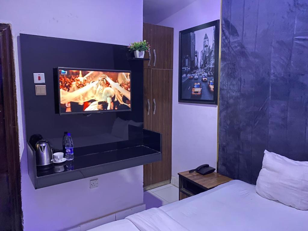 Palazzo Apartments Ikeja Extérieur photo