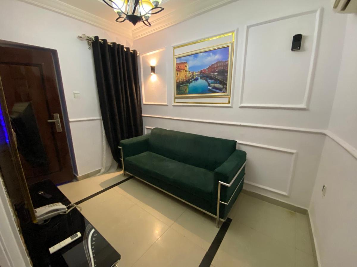 Palazzo Apartments Ikeja Extérieur photo