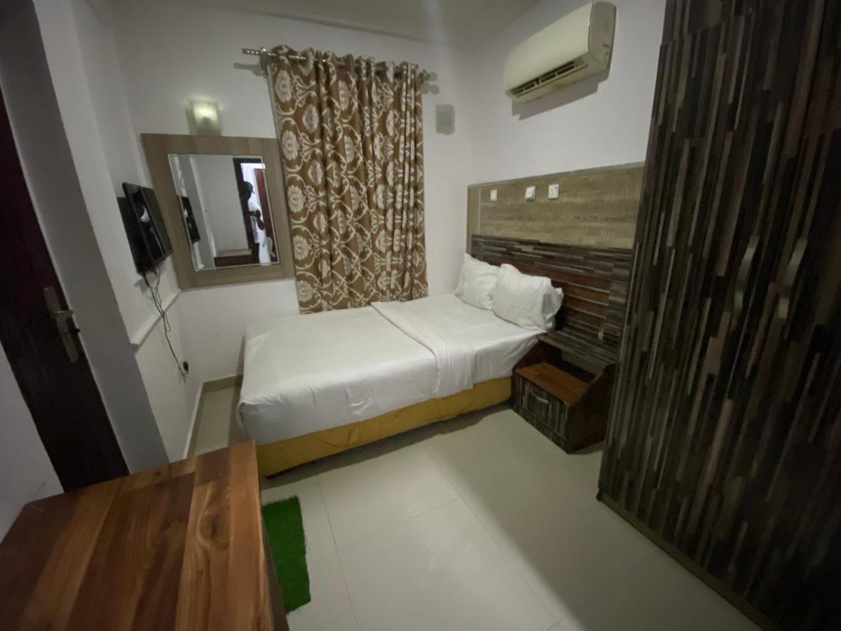 Palazzo Apartments Ikeja Extérieur photo